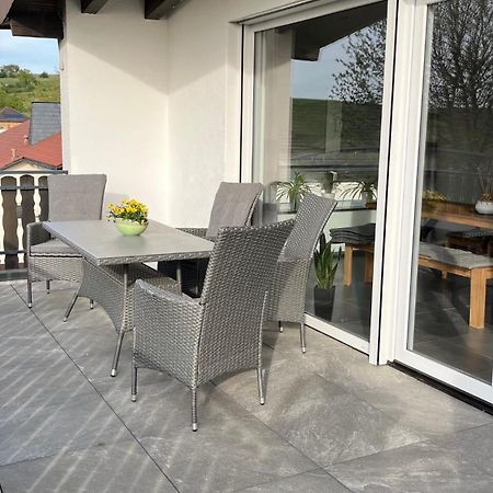 Apartment 100 Qm Im Weindorf - Balkon/Garage Aspisheim Zewnętrze zdjęcie