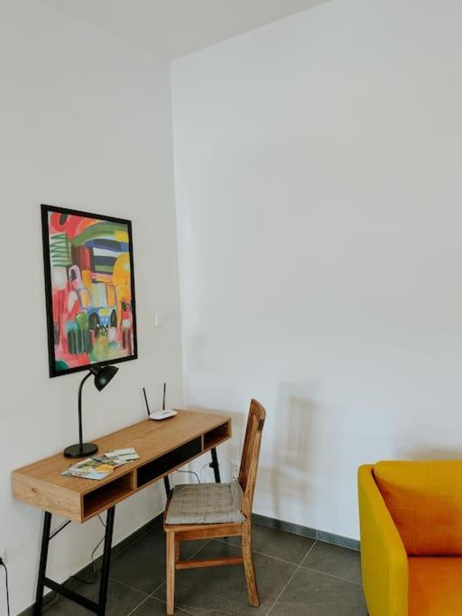 Apartment 100 Qm Im Weindorf - Balkon/Garage Aspisheim Zewnętrze zdjęcie